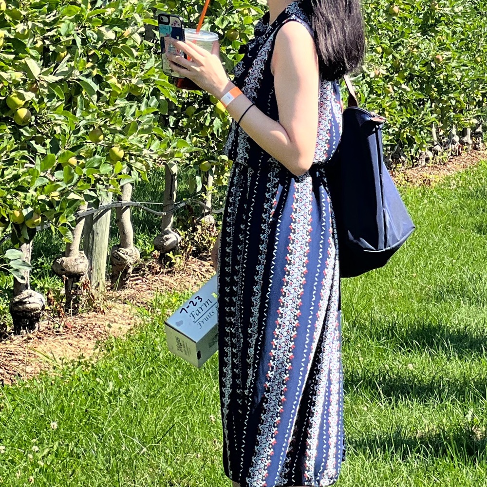 Dress - Picture 2 of 3